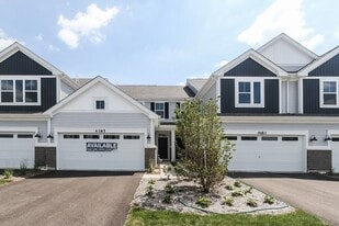 4185 Irving Rd in Aurora, IL - Building Photo