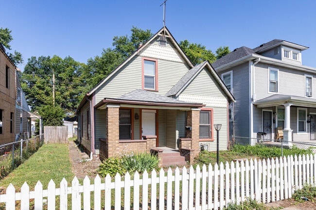 property at 330 N Holmes Ave