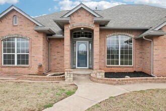 5501 Lanceshire Ln in Oklahoma City, OK - Building Photo - Building Photo