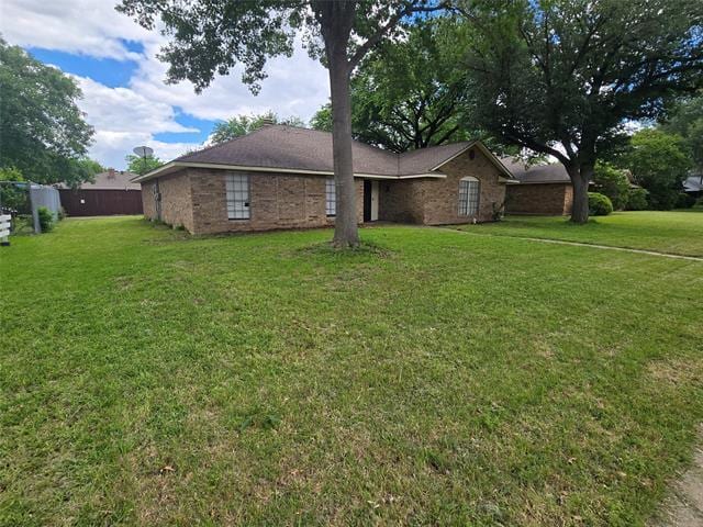 925 Shell Ln in Lancaster, TX - Building Photo - Building Photo