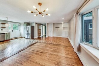 129 E 55th St in Westmont, IL - Building Photo - Building Photo