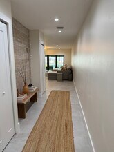8294 Dundee Terrace in Hialeah, FL - Building Photo - Building Photo