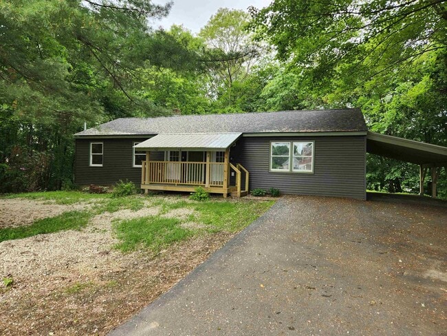 property at 14 Bay St