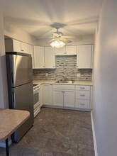 5125 Marshall Dr, Unit 3 in Omaha, NE - Foto de edificio - Building Photo