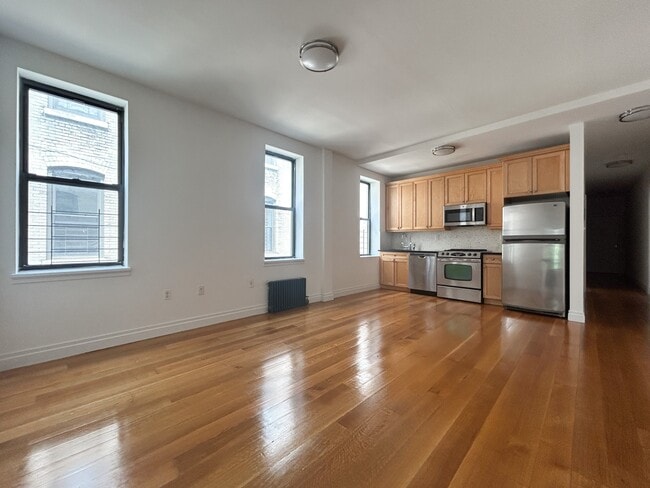 609 W 137th St