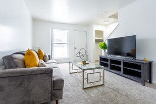 Arbor One Apartments in Ypsilanti, MI - Building Photo