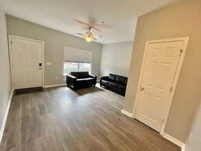 128 University Village Dr in Central, SC - Building Photo - Building Photo