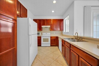2051 Island Brook Ln in Orlando, FL - Building Photo - Building Photo