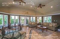 4036 Crockers Lake Blvd in Sarasota, FL - Building Photo - Building Photo