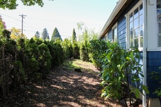 2161 Winter St SE in Salem, OR - Building Photo - Building Photo