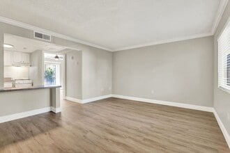 109 Oyster Bay Cir in Altamonte Springs, FL - Building Photo - Building Photo