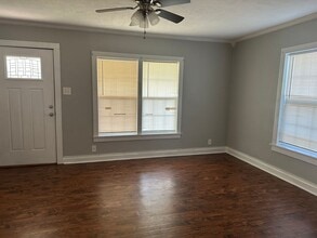 2409 Crockett St in Lake Charles, LA - Building Photo - Building Photo