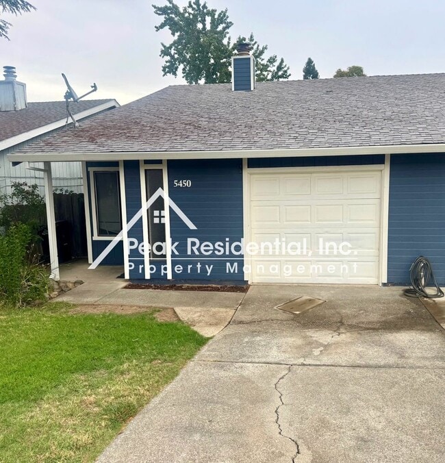 property at 5450 E Knoll Dr