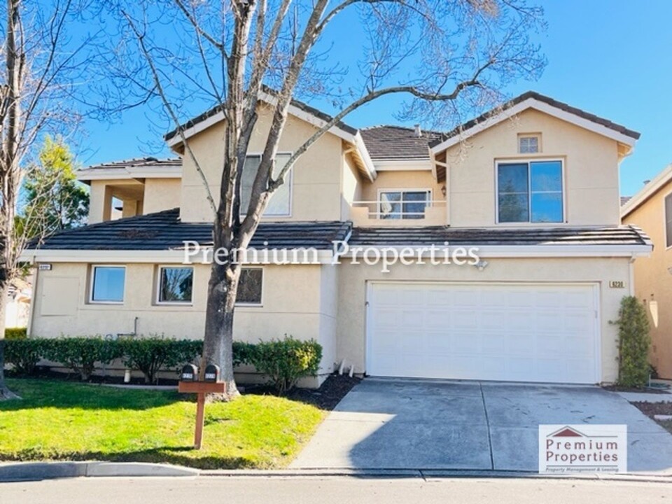 6230 Lakeview Cir in San Ramon, CA - Building Photo