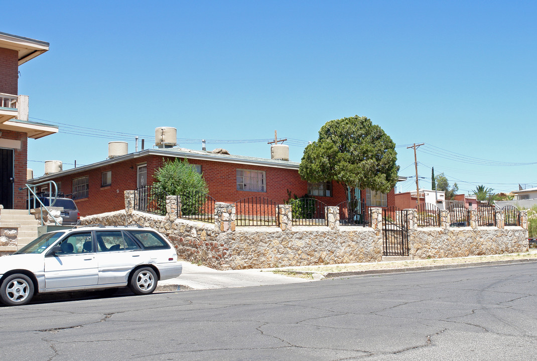 300 Nevada Ave in El Paso, TX - Foto de edificio
