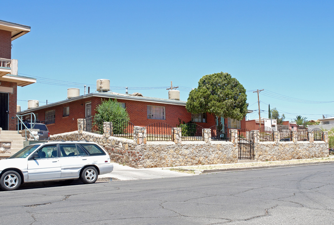 300 Nevada Ave in El Paso, TX - Building Photo