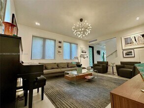 455 Amalfi Ave in Coral Gables, FL - Building Photo - Building Photo