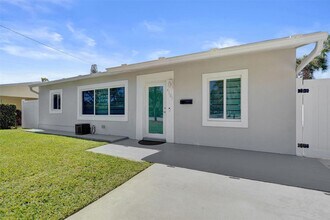 6101 NE 7th Ave in Fort Lauderdale, FL - Building Photo - Building Photo