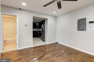 3315 Eastern Ave in Baltimore, MD - Building Photo