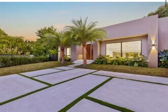 223 S Shore Dr in Miami, FL - Building Photo - Building Photo