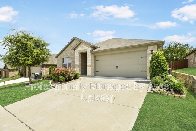 757 High Summit Trl in Fort Worth, TX - Building Photo - Building Photo