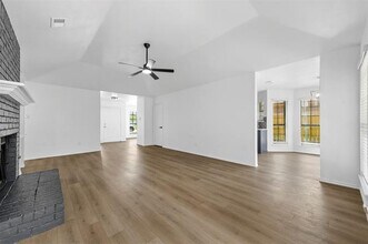 4048 St Christopher Ln in Dallas, TX - Building Photo - Building Photo