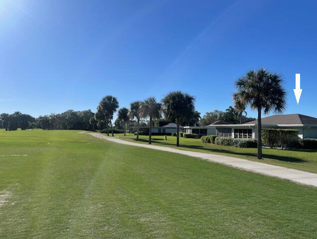 13594 Whispering Lakes Ln in Palm Beach Gardens, FL - Foto de edificio