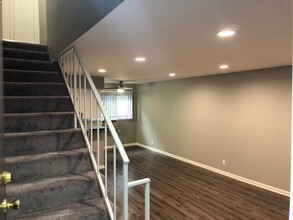 Las Casitas Apartments in North Hollywood, CA - Building Photo - Building Photo