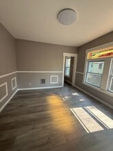 47 Berkshire Ave in Bridgeport, CT - Foto de edificio - Building Photo
