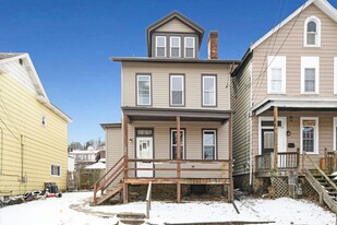 855 Crucible St in Pittsburgh, PA - Building Photo
