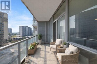 70 Forest Manor Rd in Toronto, ON - Building Photo - Building Photo