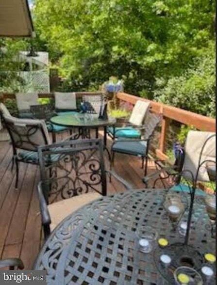 property at 2313 N Tracy St