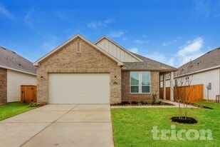 2351 Cohorn Trl in Richmond, TX - Building Photo