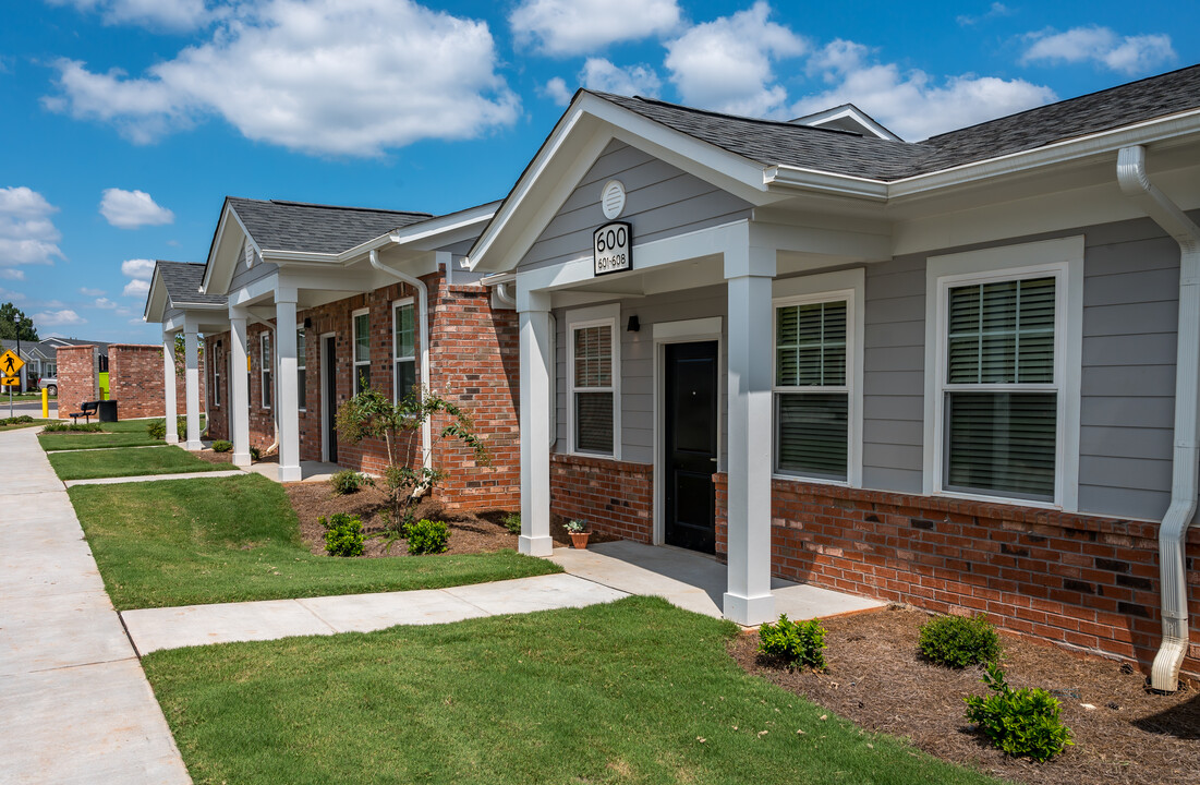 The Cottages at Baynes Creek in Greensboro, GA - Building Photo