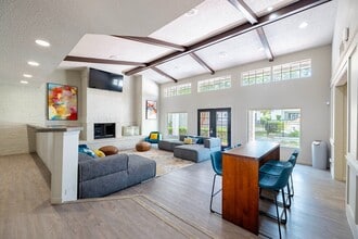 Solara Apartment Homes in San Antonio, TX - Building Photo - Building Photo