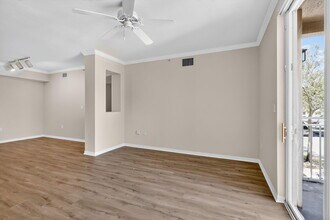 6450 Emerald Dunes Dr in West Palm Beach, FL - Building Photo - Building Photo