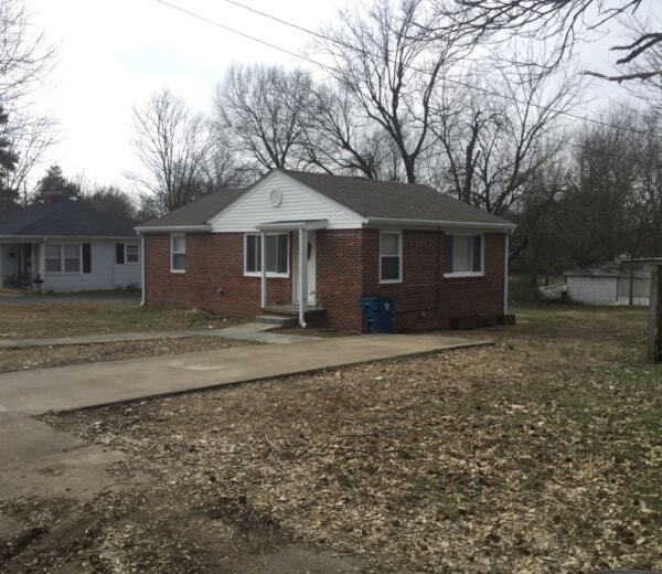 207 S 19th Ave in Humboldt, TN - Building Photo