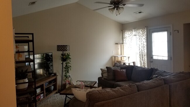 18 Bakers Lndg in Morgantown, WV - Building Photo - Building Photo