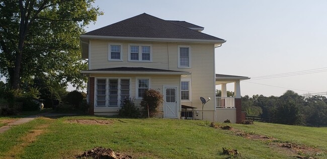 1874 White Hall Rd in Crozet, VA - Building Photo - Building Photo