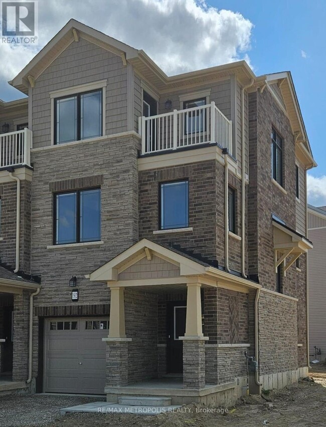 192 Gillespie Dr in Brantford, ON - Building Photo - Building Photo