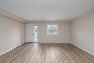 The Meadows at Ithaca Townhomes in Ithaca, NY - Building Photo - Interior Photo
