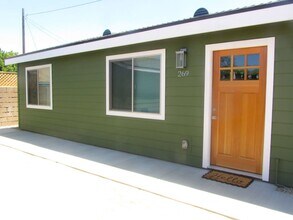 267 N Center St in Orange, CA - Building Photo - Building Photo