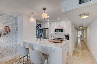 296 Cypress Point Dr in Palm Beach Gardens, FL - Building Photo - Building Photo