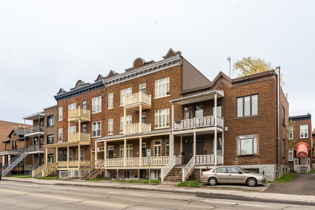 149 René-Lévesque Boul O in Québec, QC - Building Photo - Building Photo