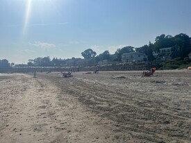 610 Humphrey St, Unit 2 in Swampscott, MA - Building Photo