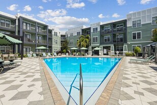 NoHo Flats I and II in Tampa, FL - Building Photo