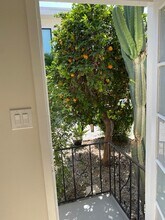 2219 Glendon Ave in Los Angeles, CA - Building Photo - Building Photo