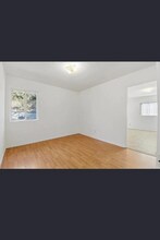 5566 Streamview Dr in San Diego, CA - Building Photo - Building Photo