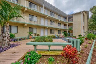 633 S Palmetto Ave-Unit -3070 in Daytona Beach, FL - Building Photo - Building Photo