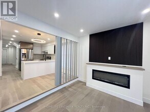 26 Ponymill Dr in Toronto, ON - Building Photo - Building Photo